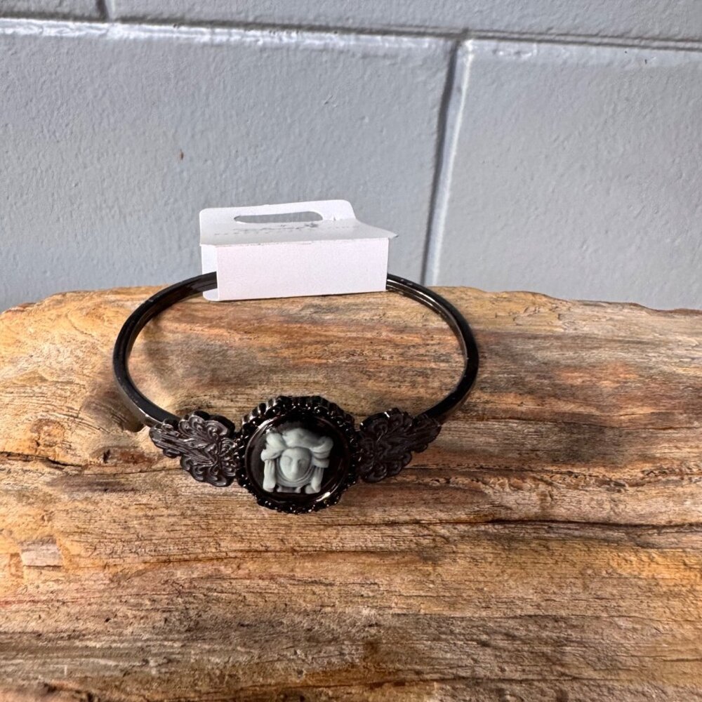 Disney Parks Collection Black Cameo Bangle Bracelet Gothic Victorian Filigree